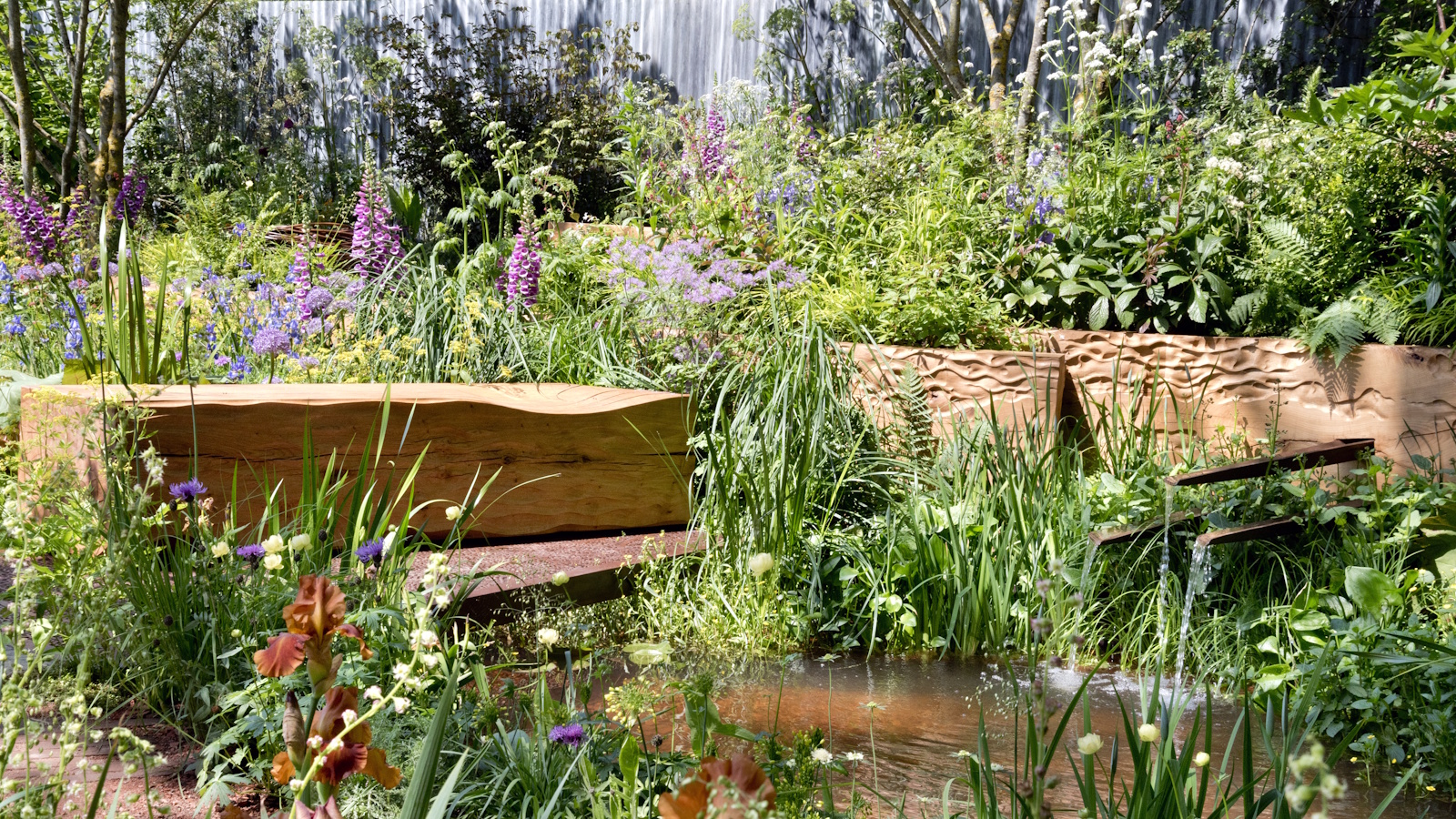 Creative Gardening: Transforming Small Spaces into Natural Retreats