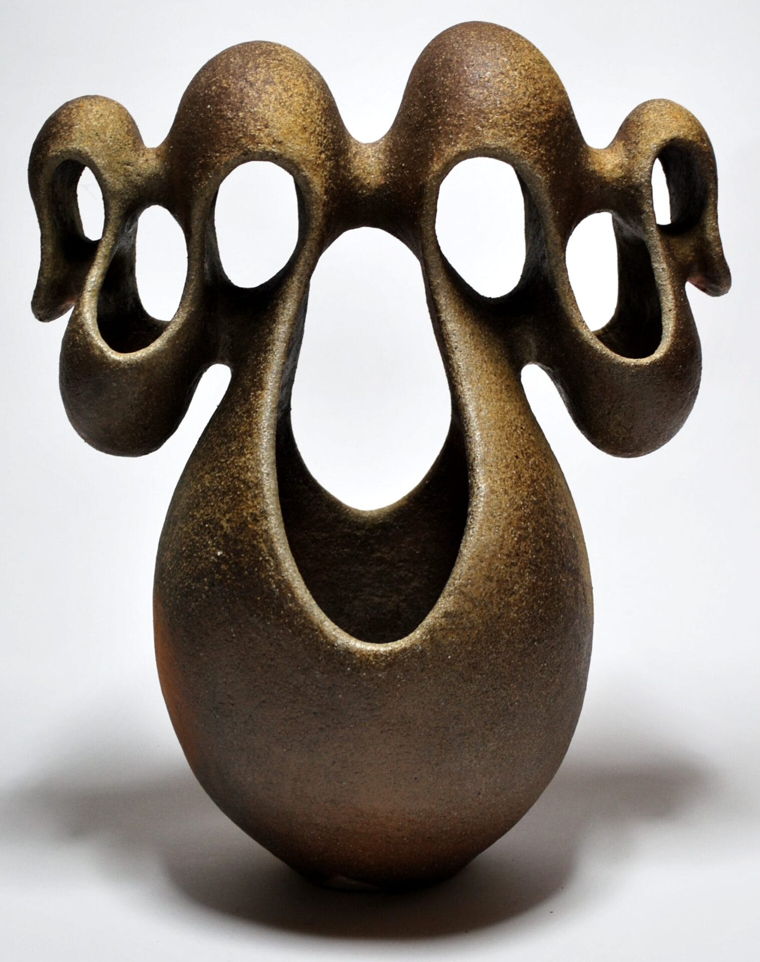 The Art of Ceramics with Natural Clay: Connecting with the Earth